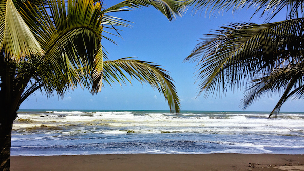 Tortuguero strand