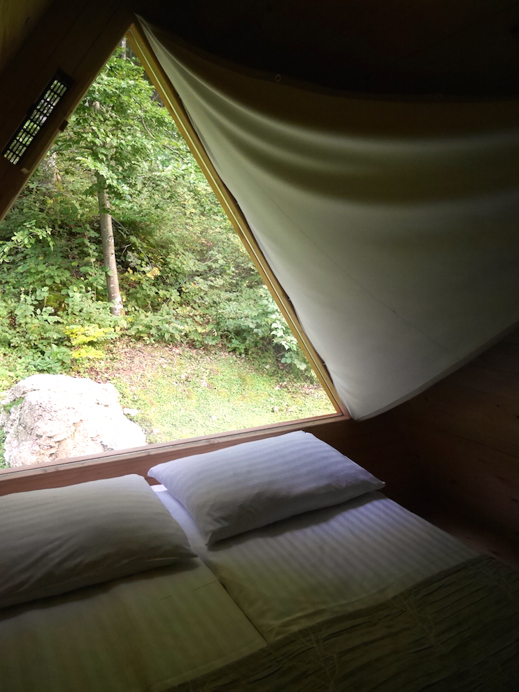 Binnen in onze glamping hut lake bled slovenie