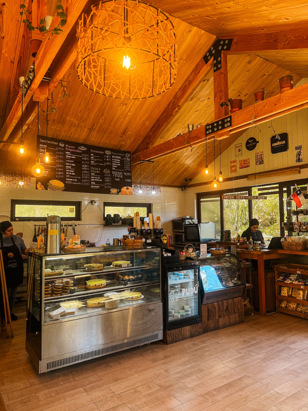 Cafe onderweg in Vicente Pérez Rosales