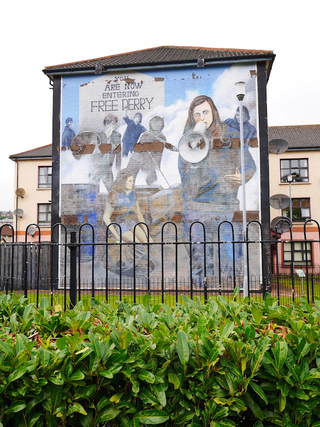 Derry murals you are now entering free derry