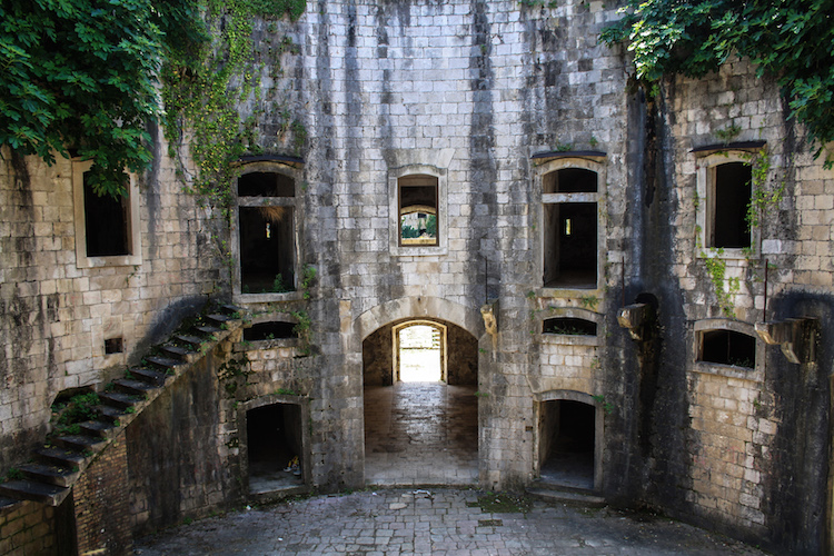 Herceg Novi fort mamula 1