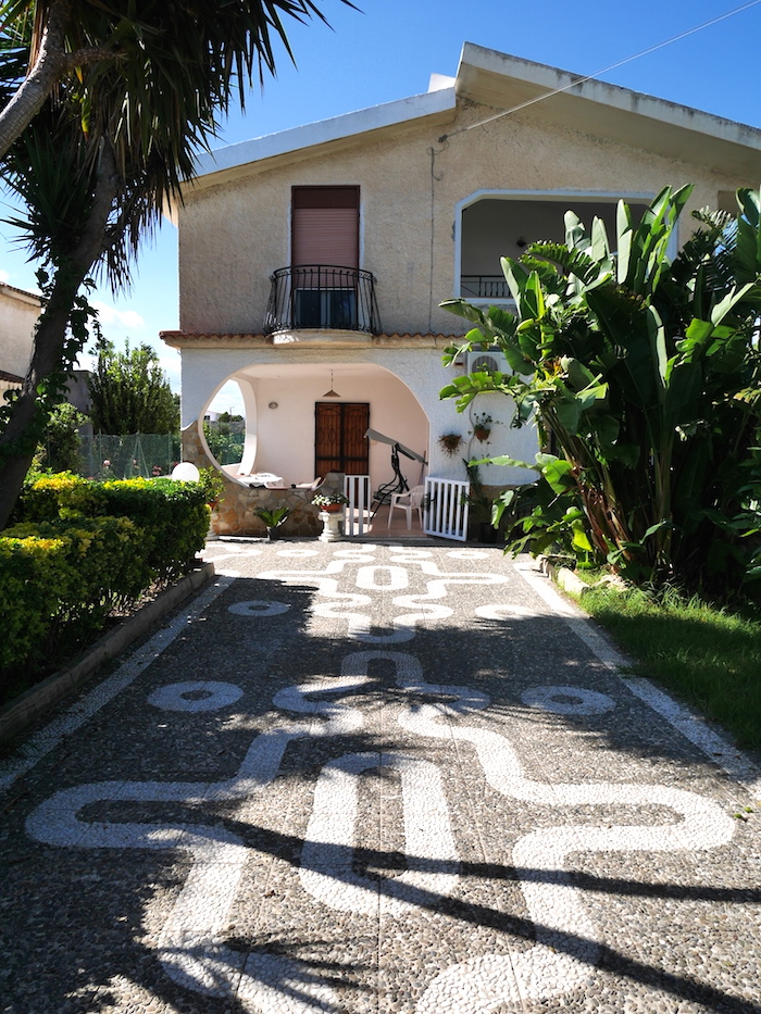 Interhome huis local experience