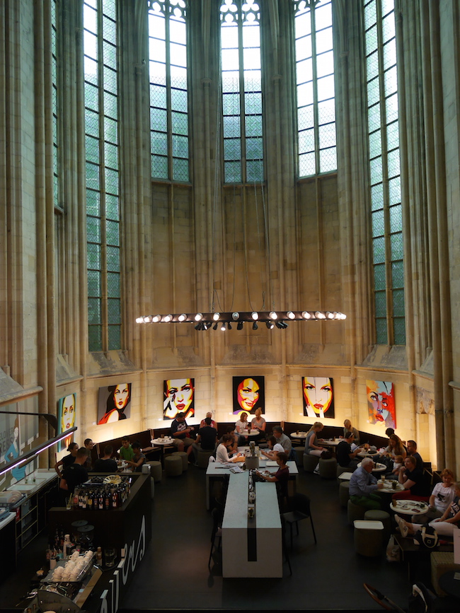 Kerk maastricht boekwinkel