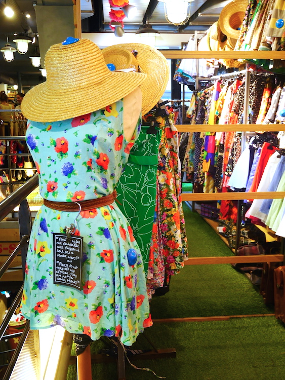 Kiloshop vintage winkel parijs