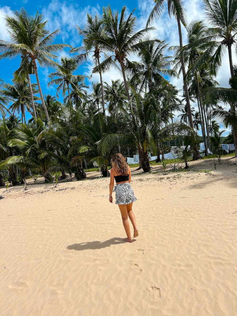 Nacpan beach, Tamara op het strand