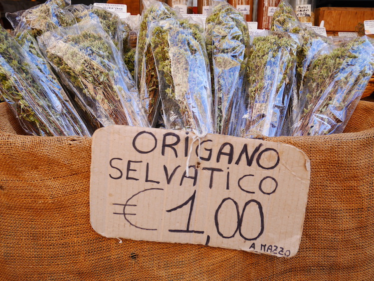 Gedroogde oregano markt siracusa