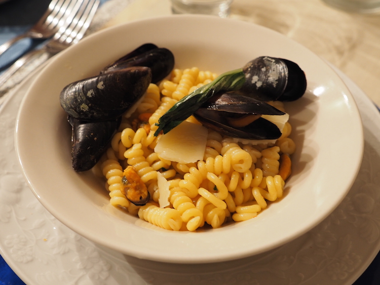 Pasta-met-mosselen-napels