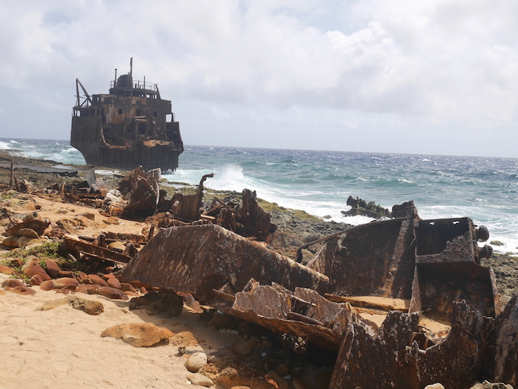 Scheepswrak op eiland klein curacao