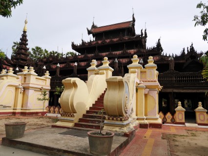 Shwe in Bin Kyaung tempel