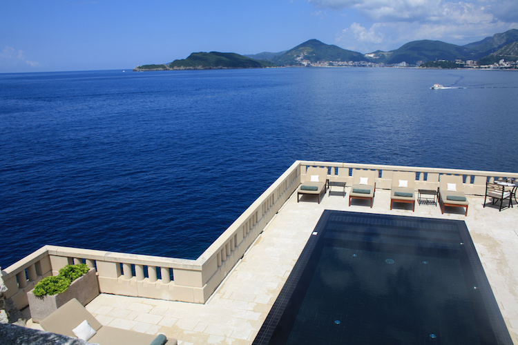 Sveti Stefan roadtrip Montenegro