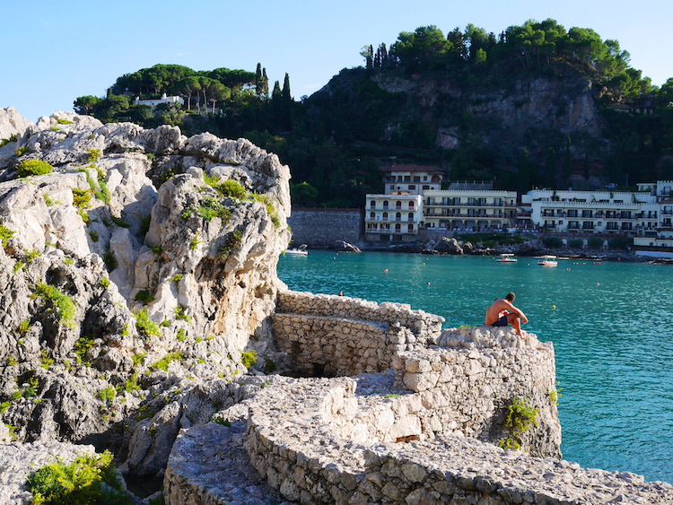 Taormina kust sicilie