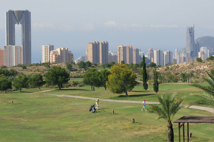 Wat te doen in Benidorm golven