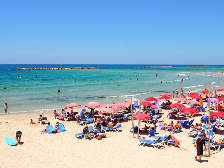 Wat te doen in Tel Aviv strand banana beach-4