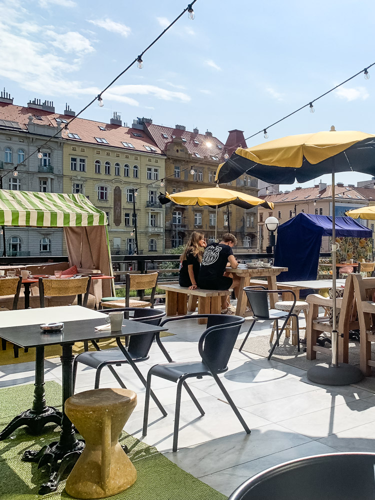 hotel praag mama shelter-3