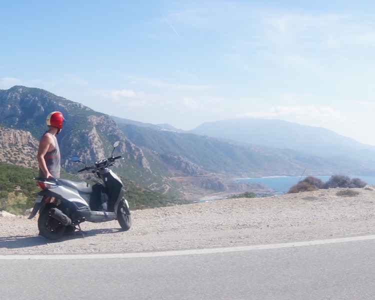 karpathos scooter grieks eiland ontdekken