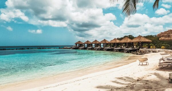 op vakantie naar aruba
