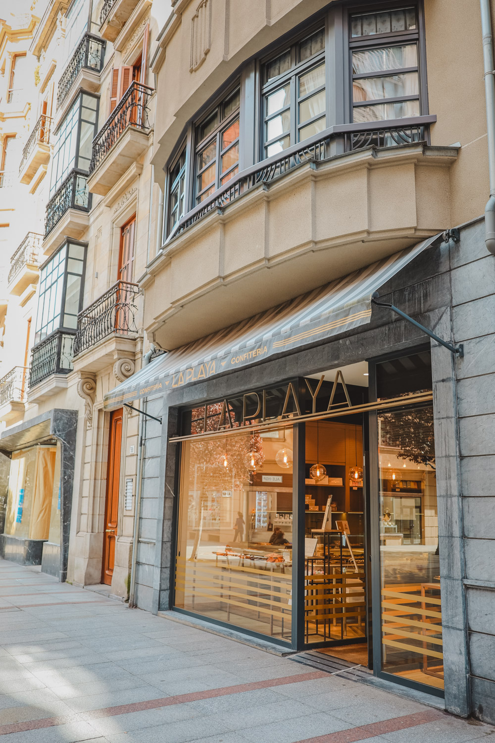 shoppen in gijon spanje
