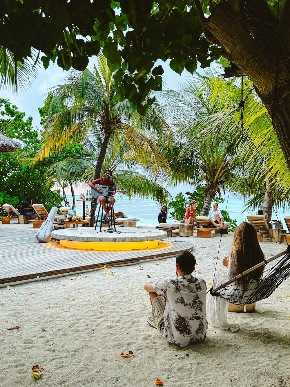 stone hotel, Dhiffushi