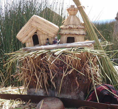 titicaca-meer-tour-peru-voorbeeld-uros-eilanden