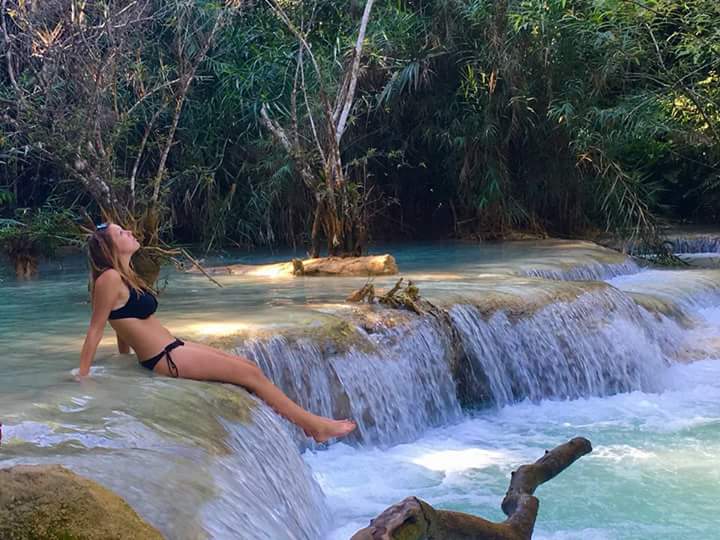 watervallen in laos blauw water